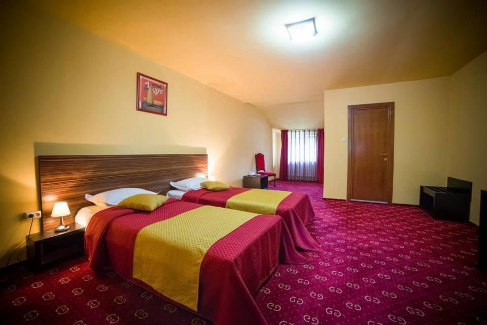 Hotel Gclub Breaza الغرفة الصورة