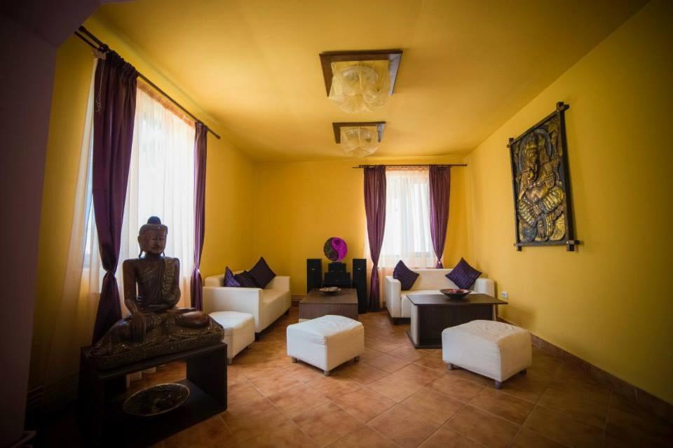 Hotel Gclub Breaza المظهر الخارجي الصورة